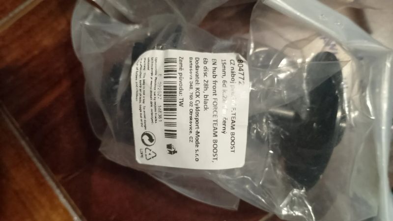 Prodám nové boost náboje Force Team na 28/6 děr, microspline 12 s 