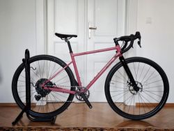 Van Rysel GRVL AF 2 Sword 1x10 – vel. S, perfektní technický stav, drobná kosmetika