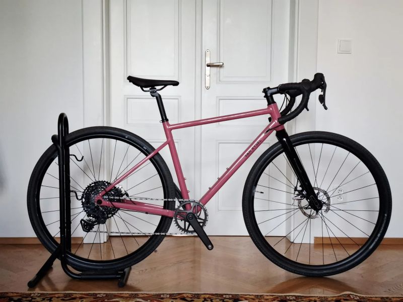 Van Rysel GRVL AF 2 Sword 1x10 – vel. S, perfektní technický stav, drobná kosmetika