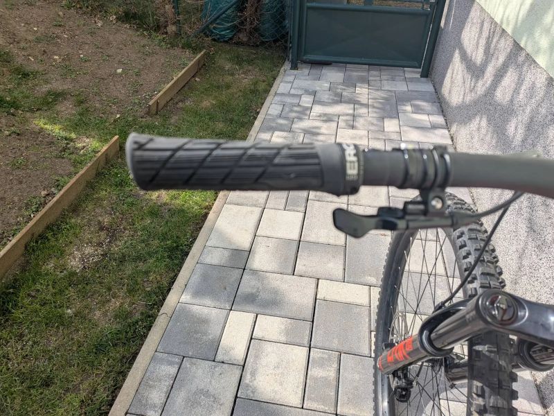 Enduro/trail Ghost Slamrx 7.9 Karbon XT LYRIK RCT3 Servis za 20 000