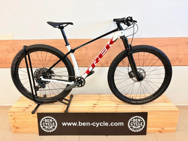 Trek Procaliber 9.7 karbonová kola bontrager