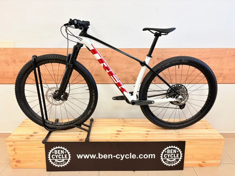 Trek Procaliber 9.7 karbonová kola bontrager