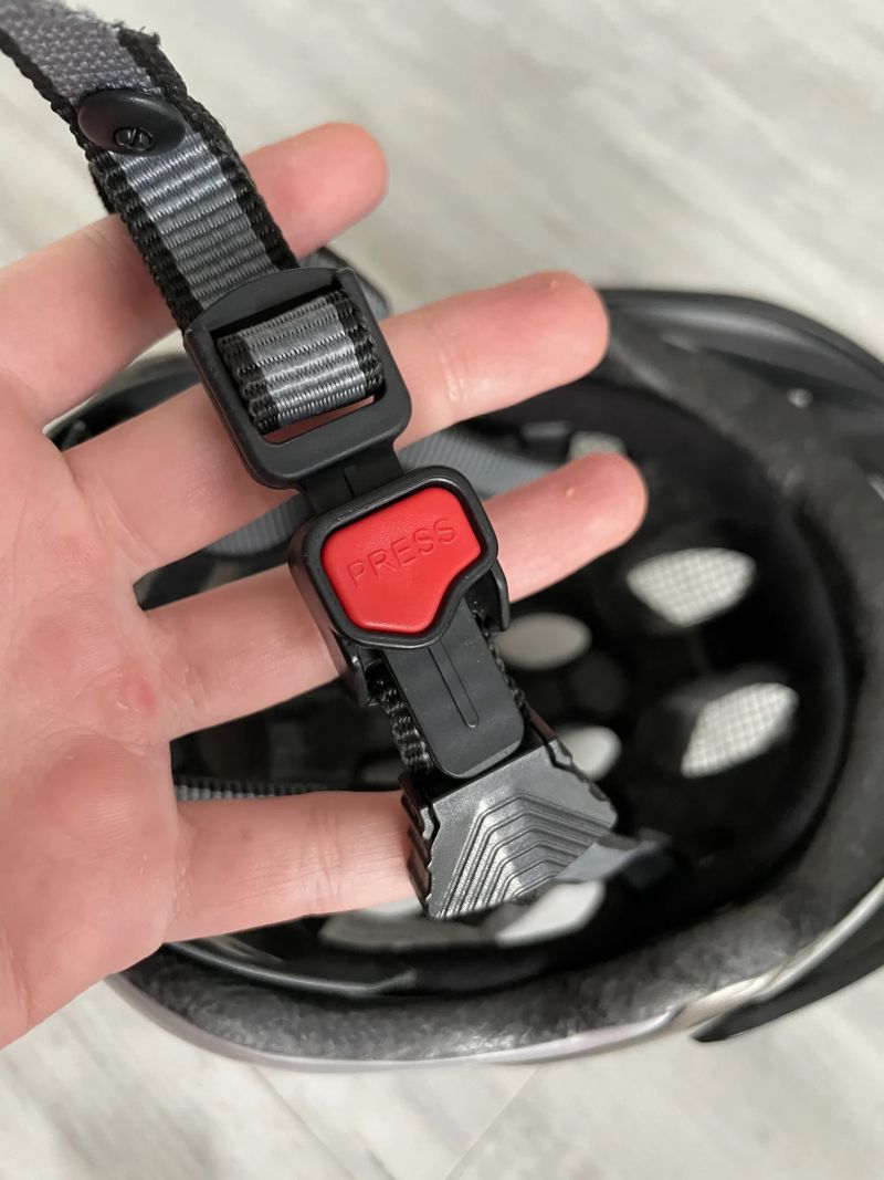 Dětská helma na kolo ALpina