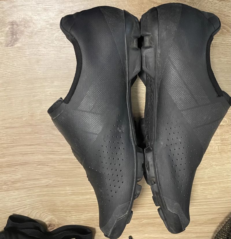 Tretry Shimano SH-XC300