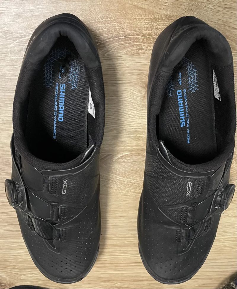 Tretry Shimano SH-XC300