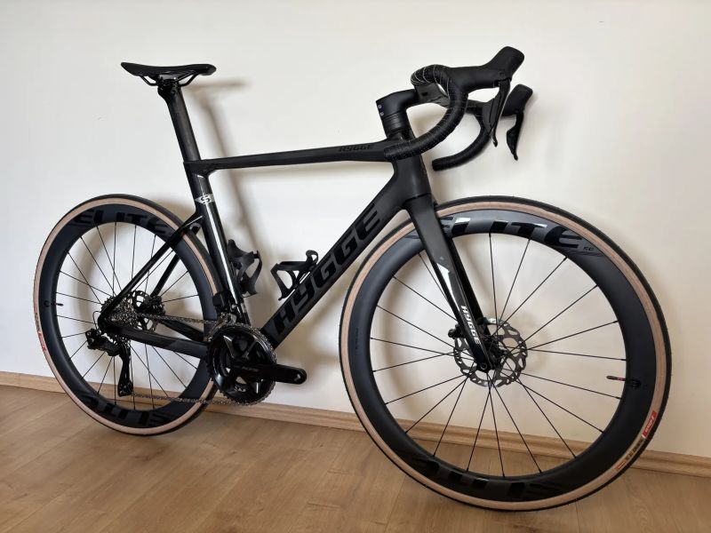 Hygge Model S, vel. M, nové, nejeté