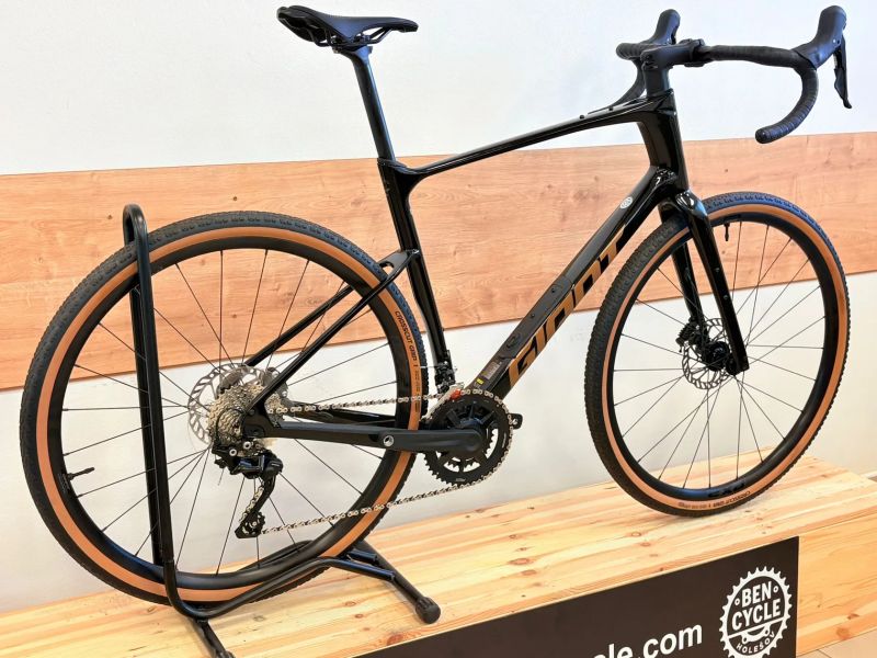 Giant Revolt Advanced 3 < 50km