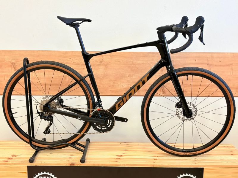 Giant Revolt Advanced 3 < 50km