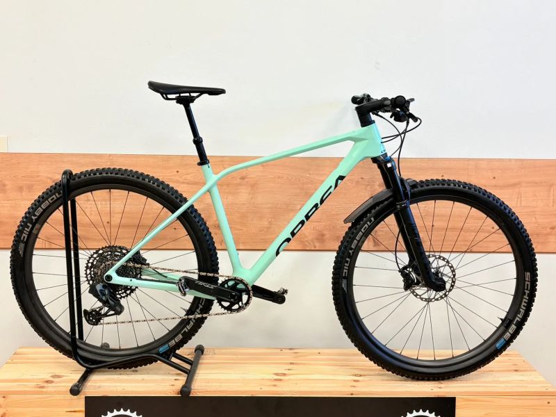 Orbea Alma m11 axs - karbonová kola