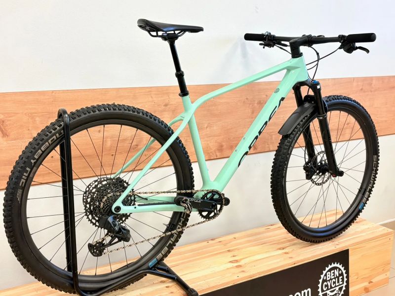 Orbea Alma m11 axs - karbonová kola