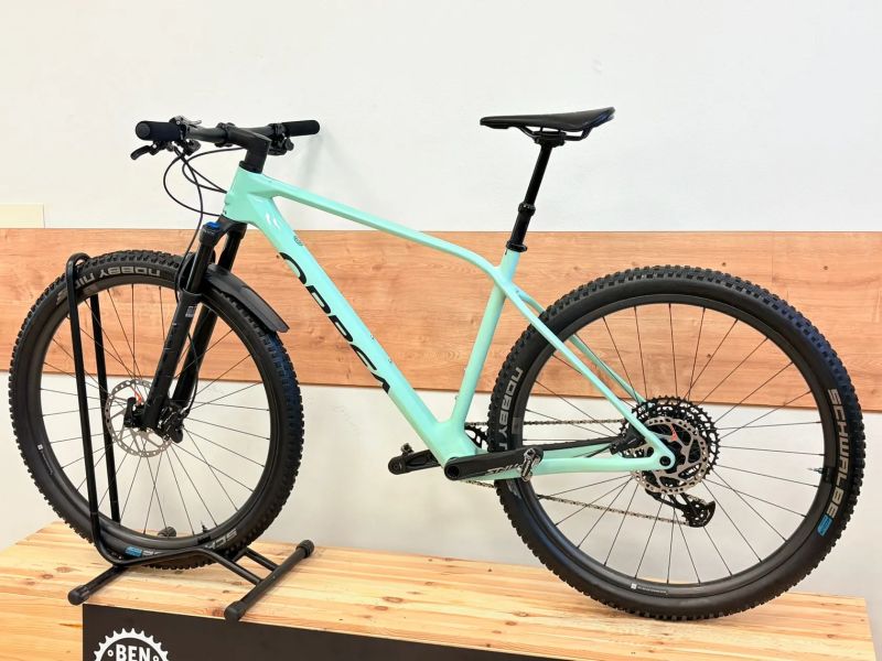 Orbea Alma m11 axs - karbonová kola