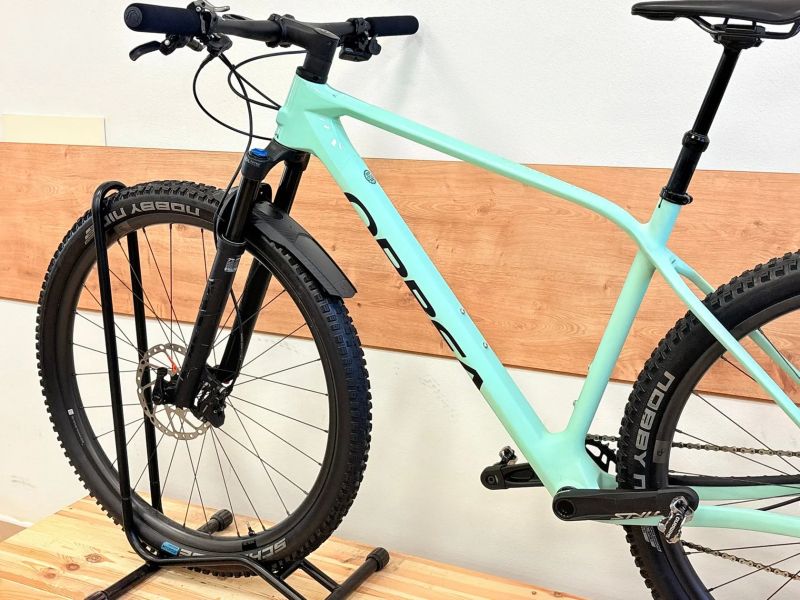 Orbea Alma m11 axs - karbonová kola