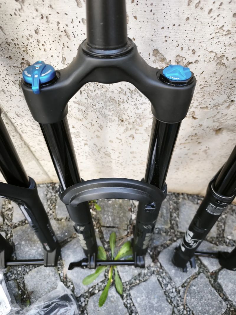 NOVÉ vidlice FOX 34 36 a DT Swiss F 535 ONE 150mm