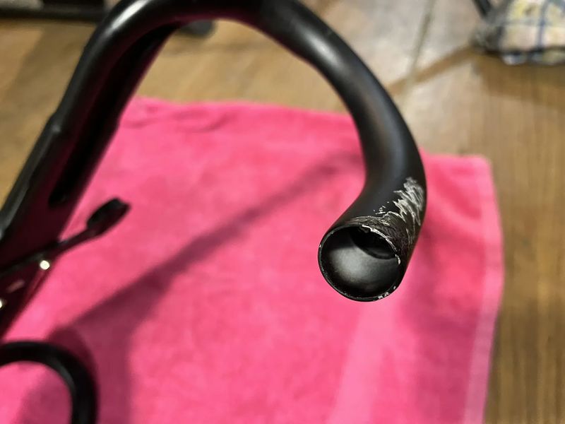 Karbonová řidítka Canyon CP10