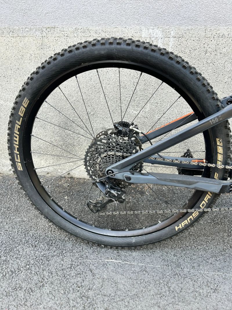 Cube Stereo 150 C:68 L 29”