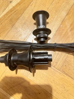 Zipp ZR1 142x12mm centerlock ceramic straight-pull 