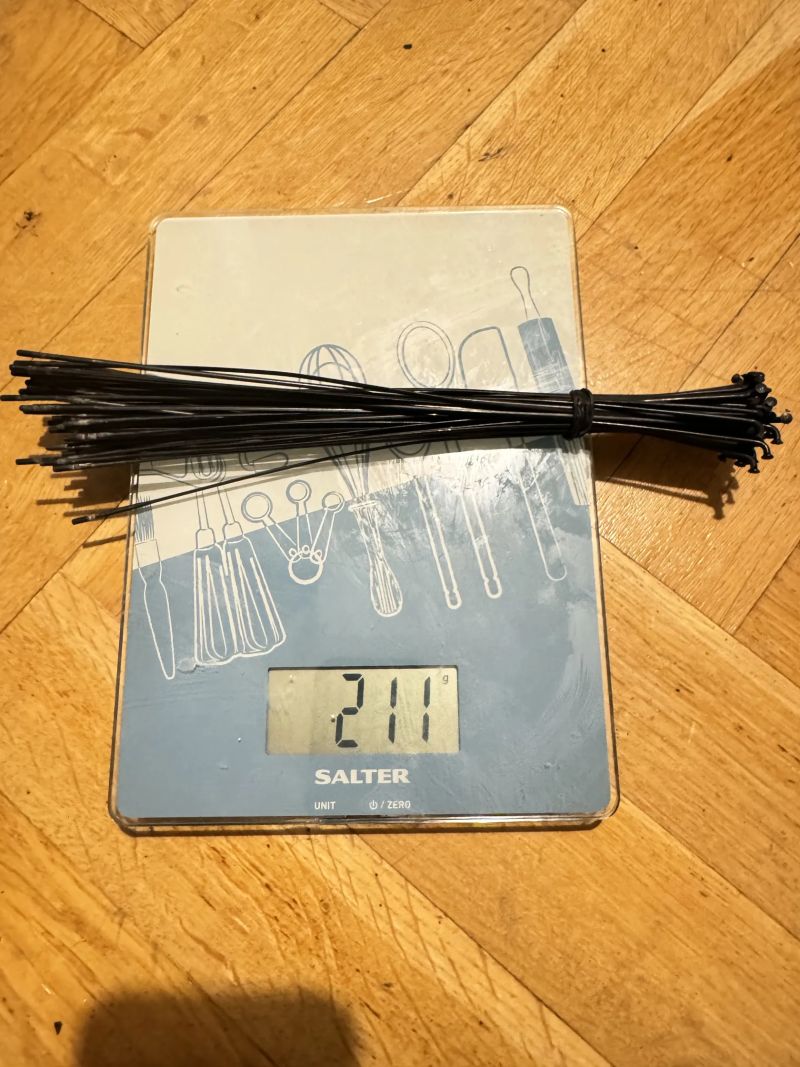 Zipp ZR1 142x12mm centerlock ceramic straight-pull 