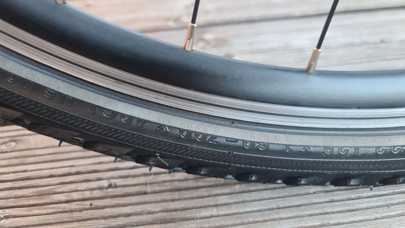 KROSOVÉ KOLO LEADER FOX TOSCANA 17“ 3x9 ČERNÉ