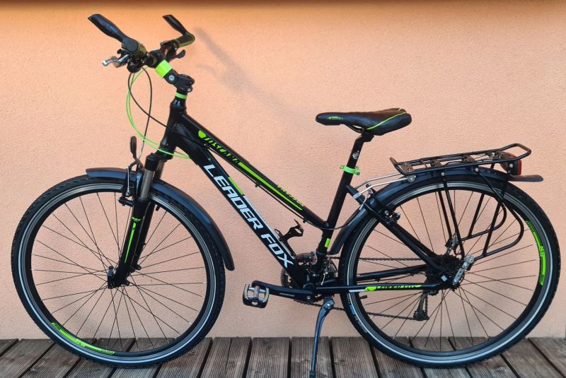 KROSOVÉ KOLO LEADER FOX TOSCANA 17“ 3x9 ČERNÉ