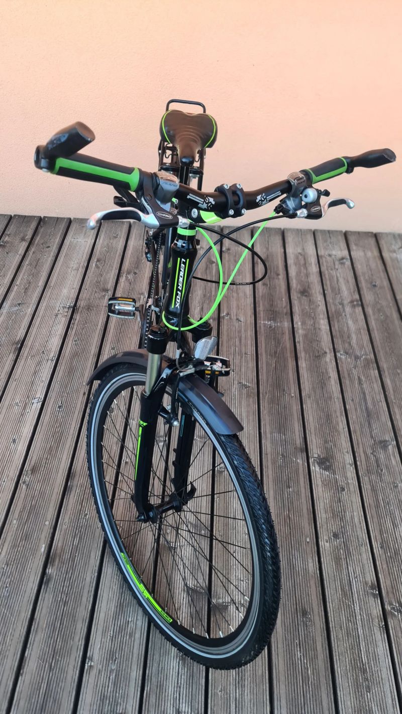 KROSOVÉ KOLO LEADER FOX TOSCANA 17“ 3x9 ČERNÉ