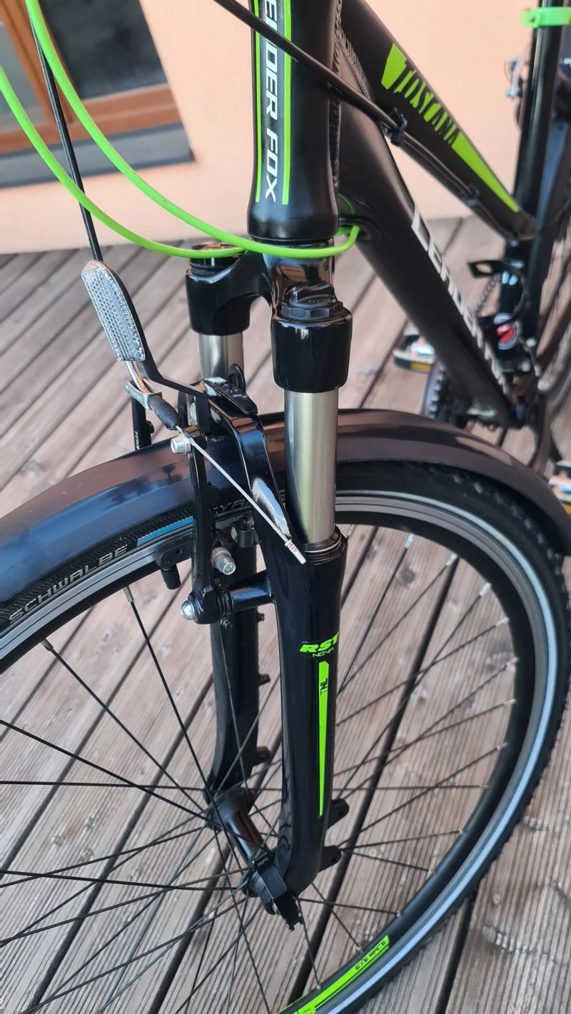 KROSOVÉ KOLO LEADER FOX TOSCANA 17“ 3x9 ČERNÉ