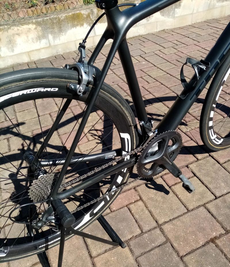 Karbonový silniční TREK Emonda SL, komplet Shimano Ultegra 2x11 sp, vel. 56 