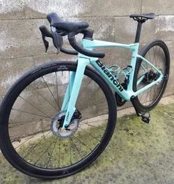 Prodám BIANCHI Specialissima Comp, Ultegra Di 2x12, vč. wattmetru