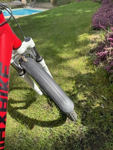 Dětské kolo 24" Maxbike – jako nové, blatníky, nosič
