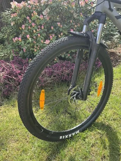 Giant Talon 29" – výborný stav, výbava (nosič, blatníky)