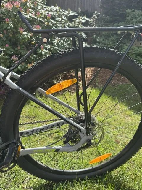 Giant Talon 29" – výborný stav, výbava (nosič, blatníky)
