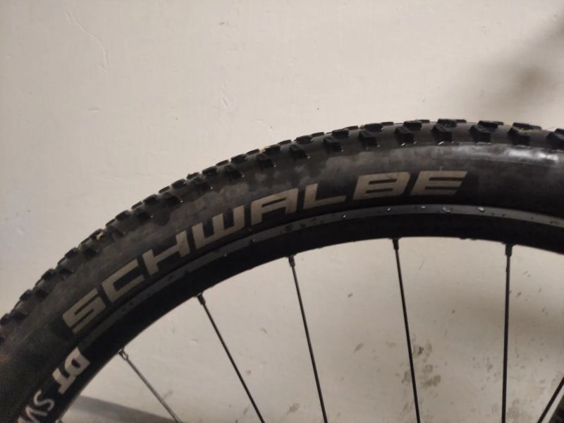 Focus Raven 8.7-/Fox/SLX-XT/DT SWISS/