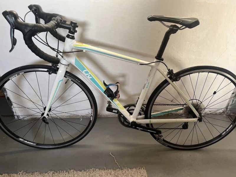 Silniční kolo LIV, velikost S