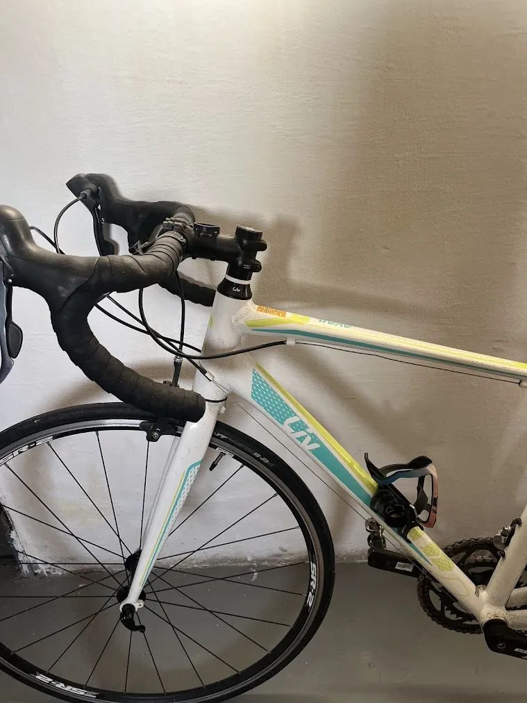 Silniční kolo LIV, velikost S