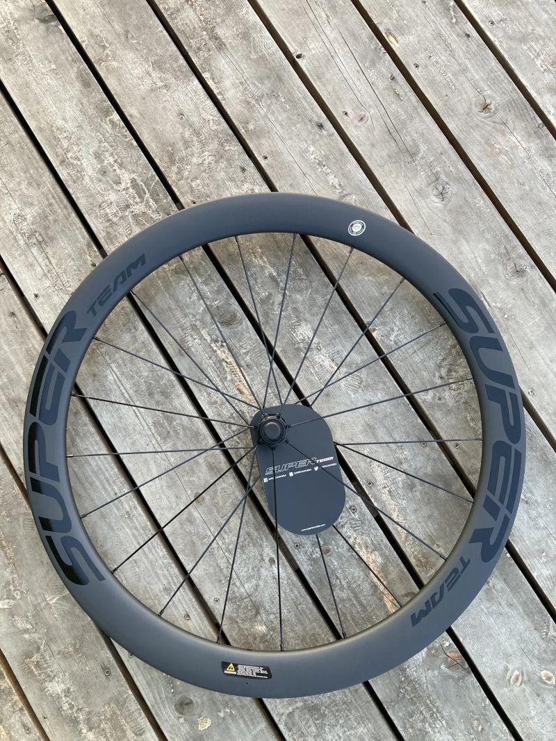 Karbonová kola Superteam