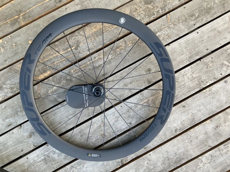 Karbonová kola Superteam