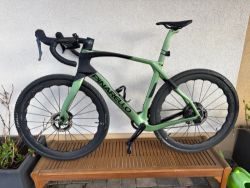 Pinarello Grevil F7 | vel.550 |