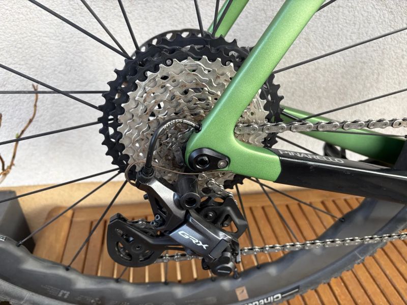 Pinarello Grevil F7 | vel.550 |