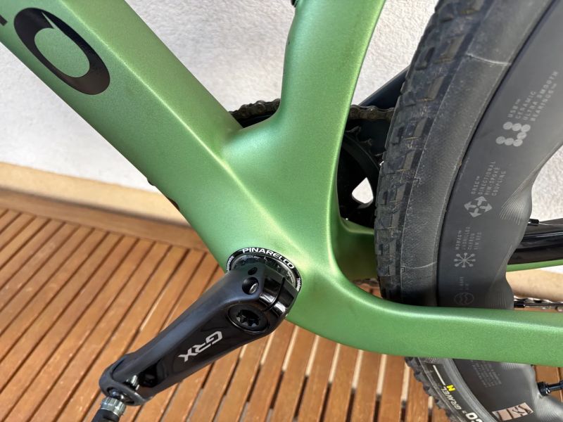 Pinarello Grevil F7 | vel.550 |