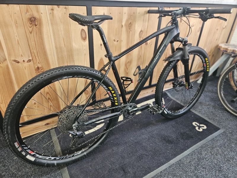 Pells Razzer 29", vel. M