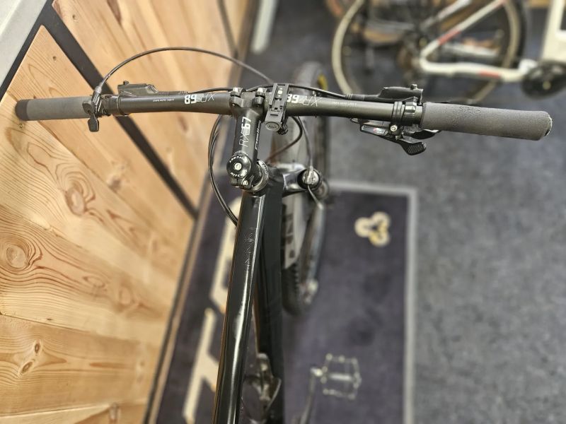 Pells Razzer 29", vel. M