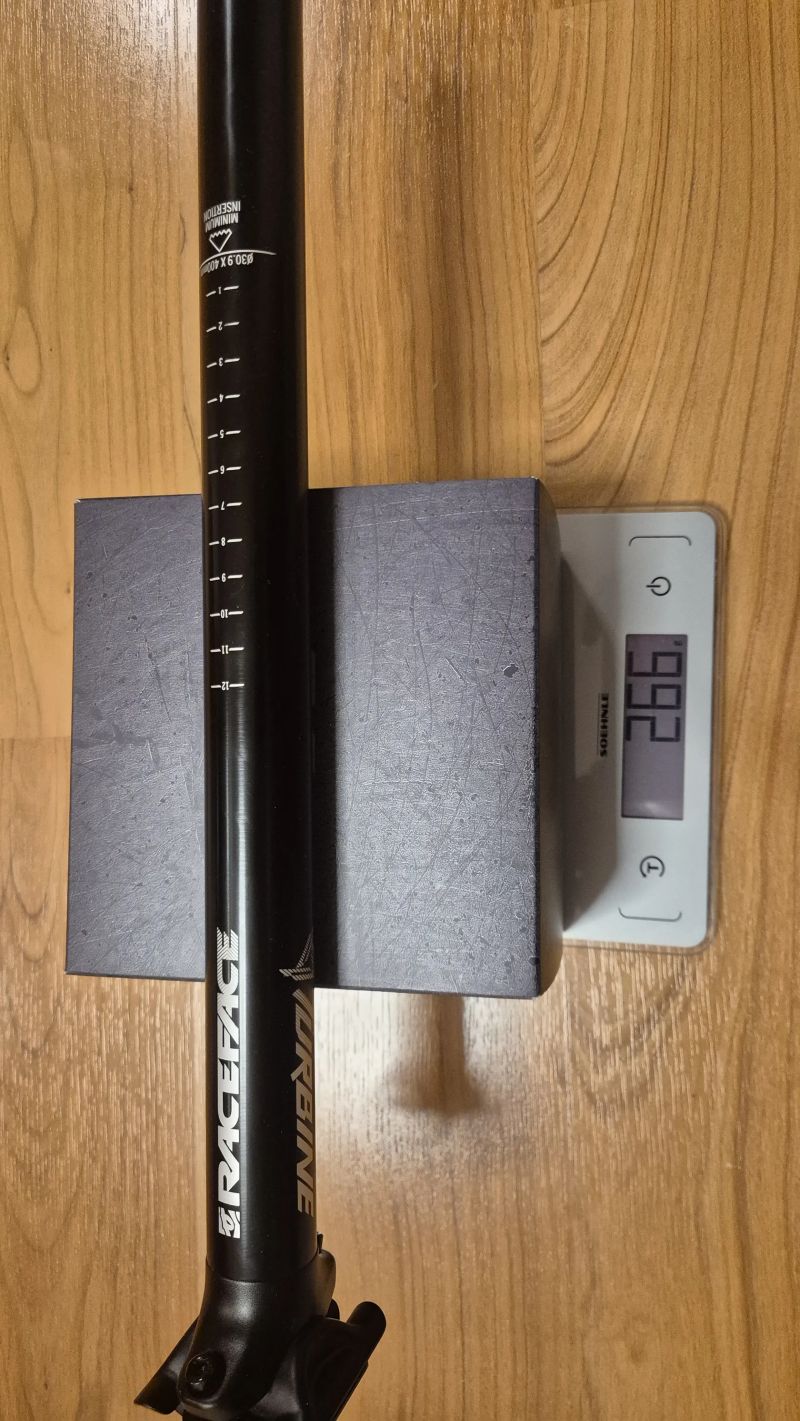 Sedlovka Race Face Turbine