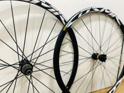 Mavic Cosmic Elite UST Disc 28”