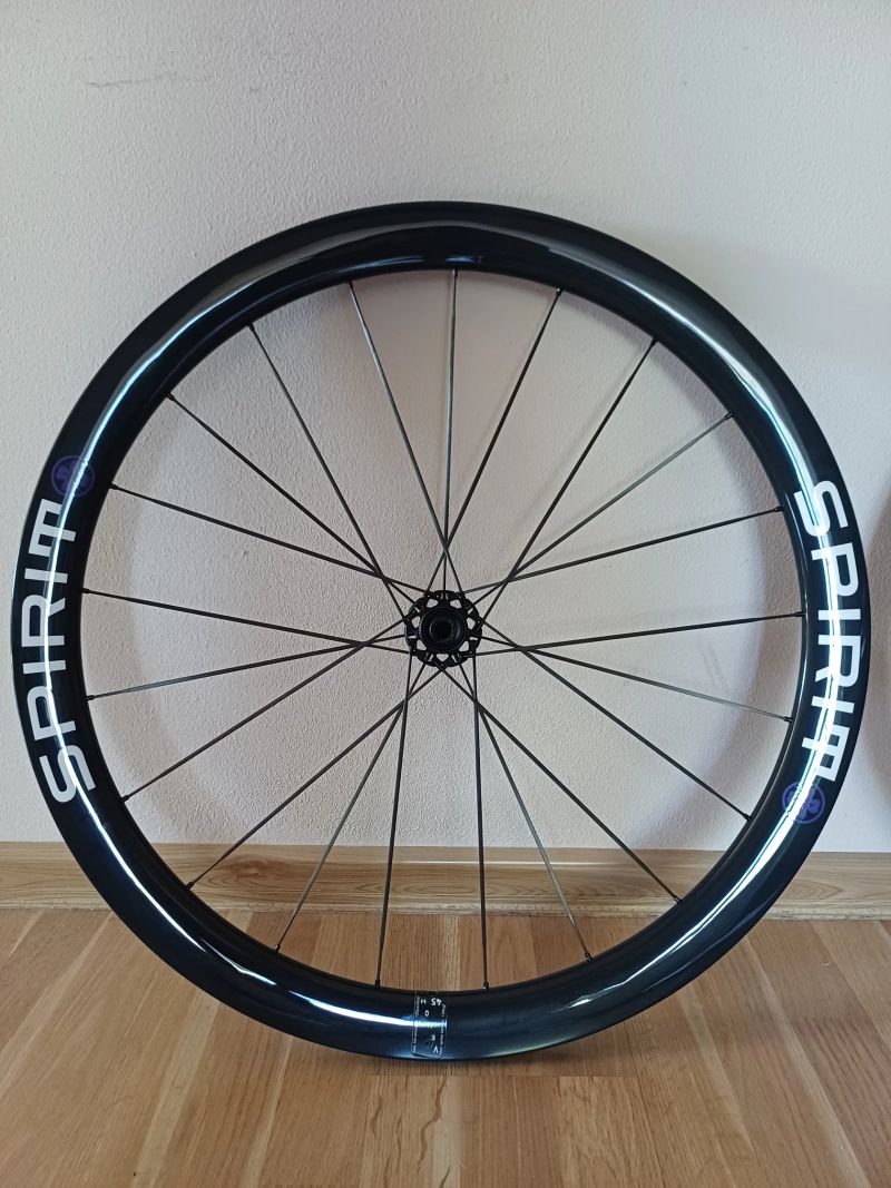 Celokarbonová kola Spirit Venom 45 (UCI certifikace)