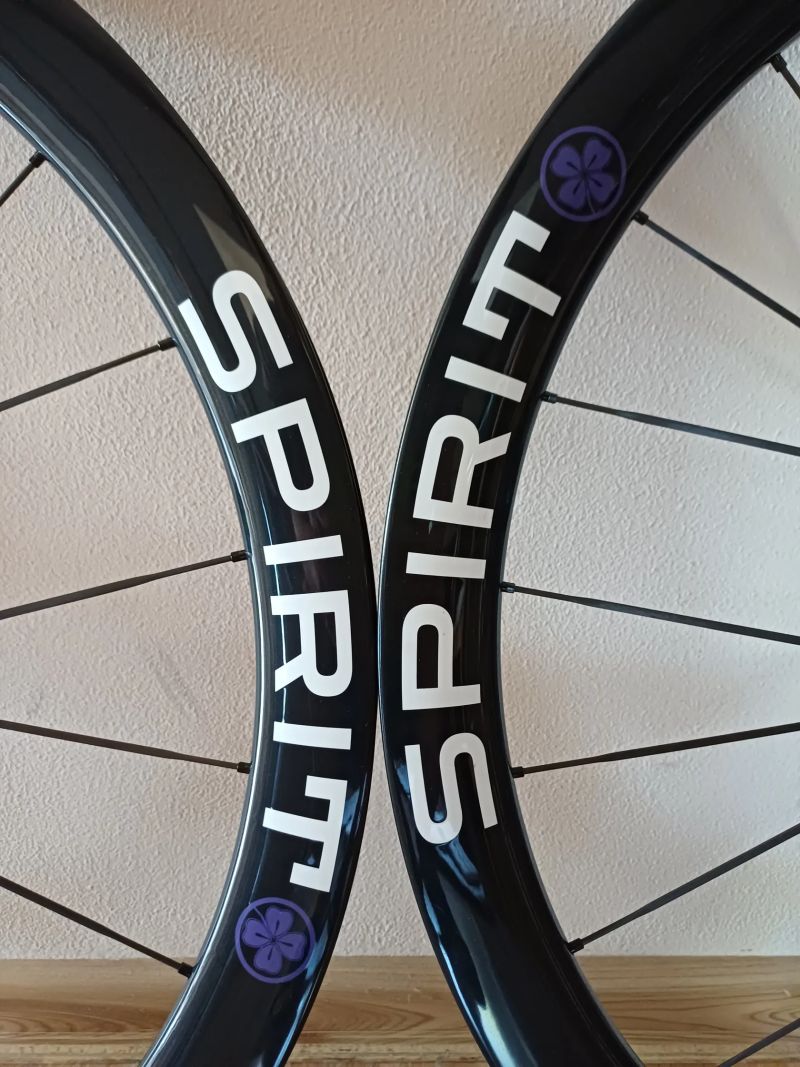 Celokarbonová kola Spirit Venom 45 (UCI certifikace)