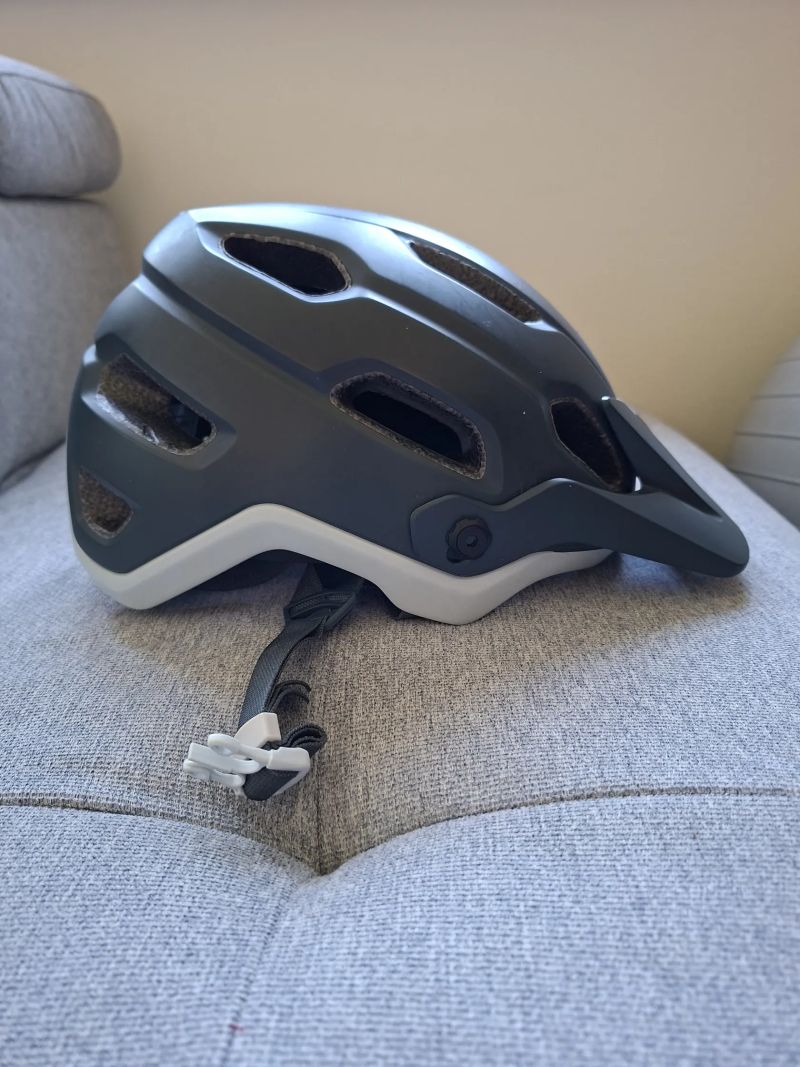 Giro Source (55-59cm)