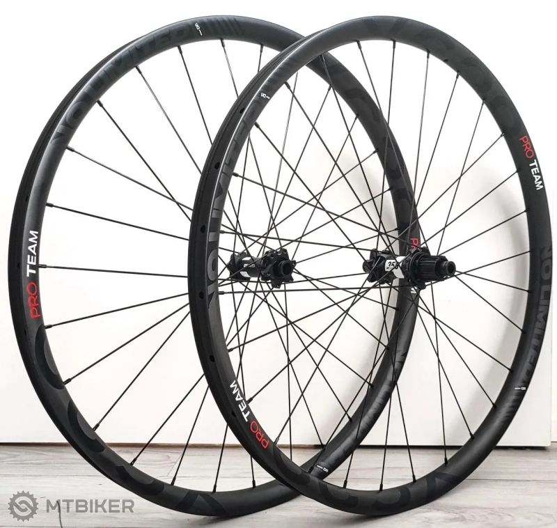 Nový Ghost E-Riot CF Full Party L 2026 Bosch Gen5 100Nm 800Wh