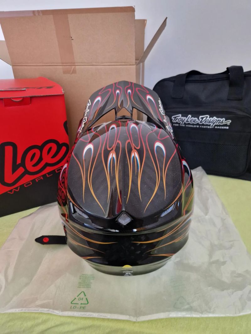 NOVÁ helma Troy Lee Designs SE5 Carbon