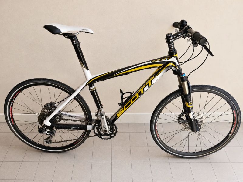 SCOTT Scale RC Carbon – 10,8 kg, vel. M (170–180 cm), XT, Fox