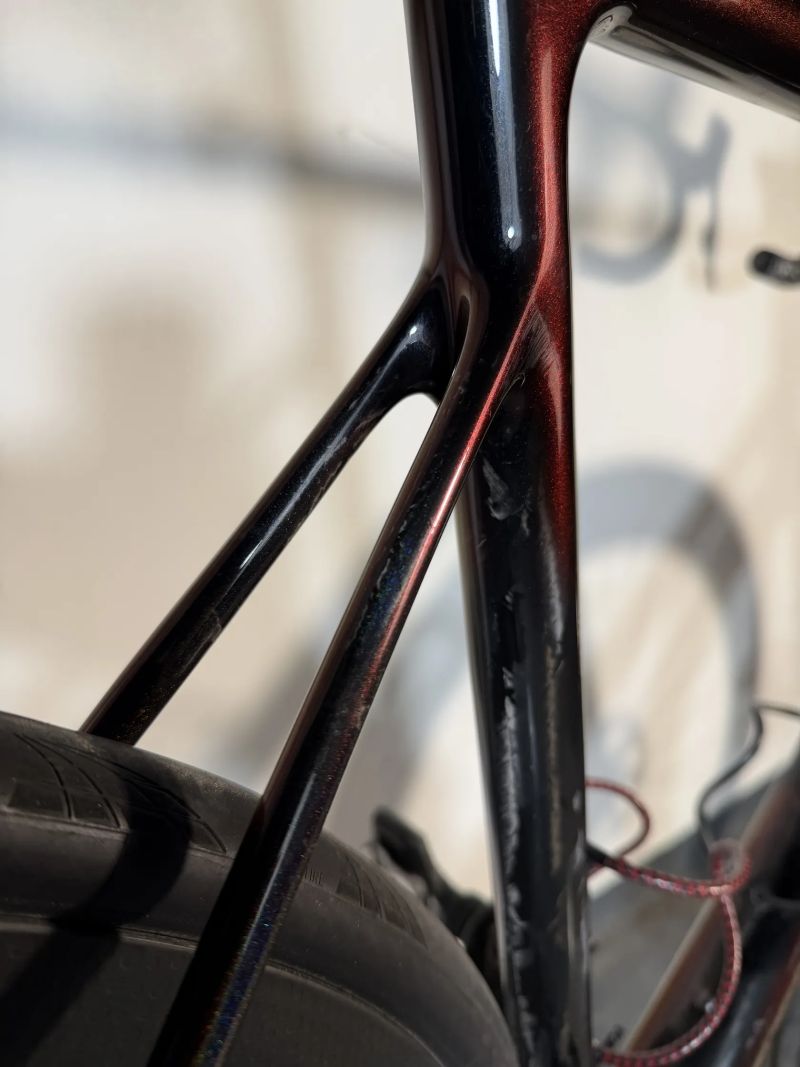 Isaac Element - Sram Red vč. powermetru - custom lak RAW/fireball