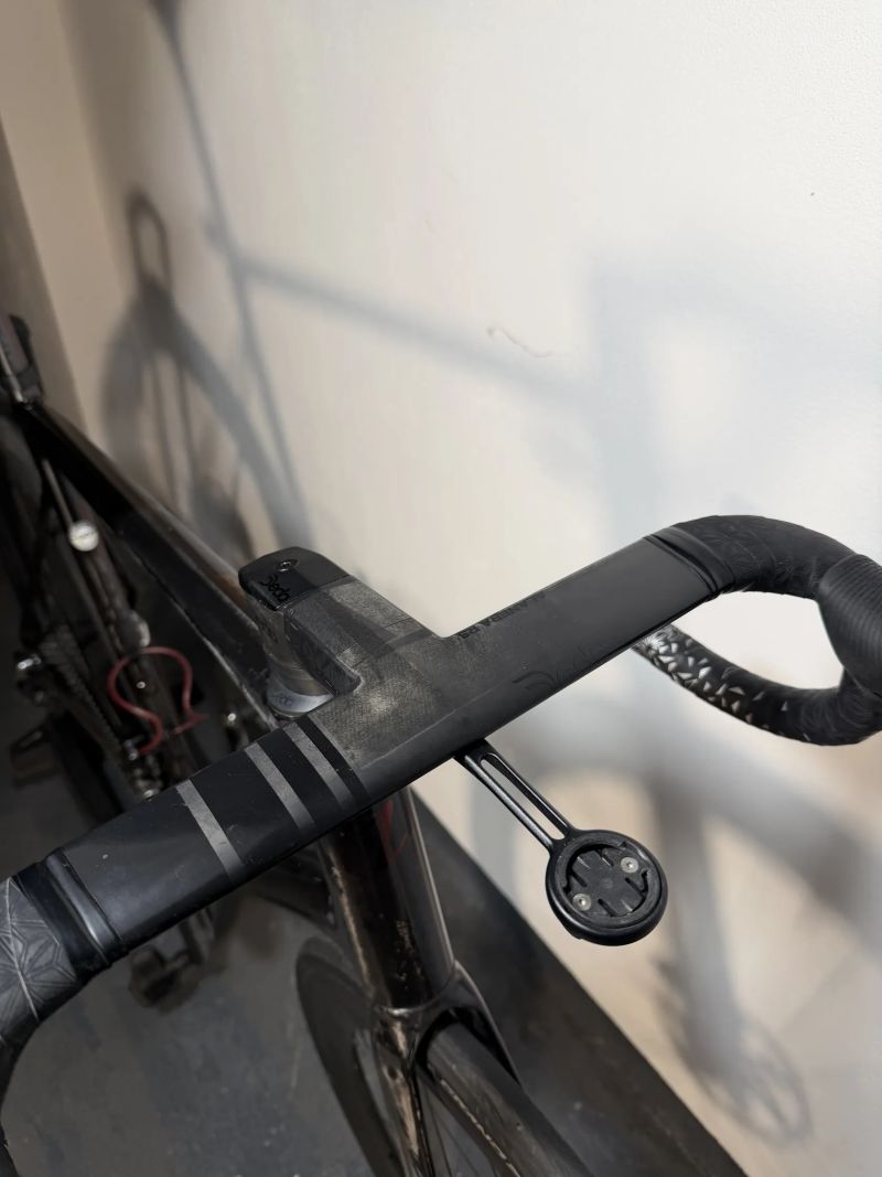 Isaac Element - Sram Red vč. powermetru - custom lak RAW/fireball